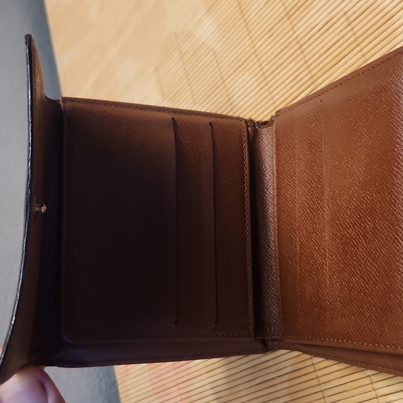 Louis Vuitton Wallet - Picture 8 of 13